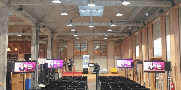 Comment réussir la sonorisation et la projection de votre séminaire à Lille ?